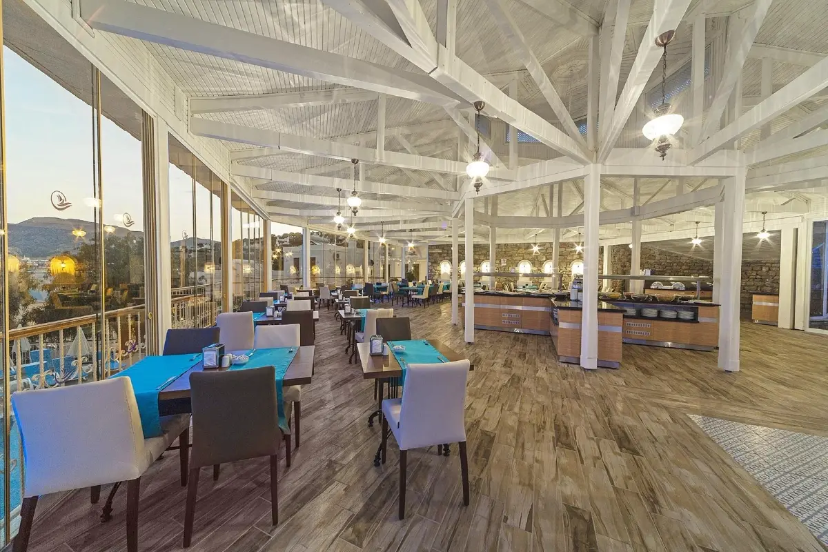All-Inclusive Aegean Table